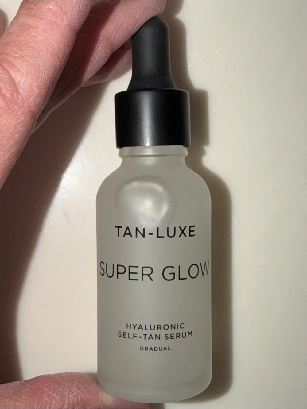 Super Glow Hyaluronic Self-Tan Serum — New